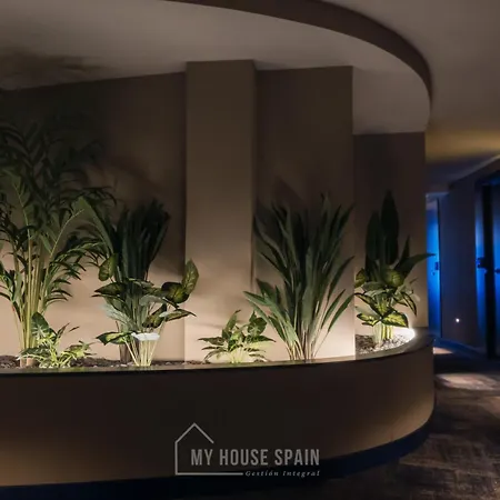 Hotel By Myhousespain Gijón