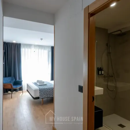 酒店 By Myhousespain 希洪