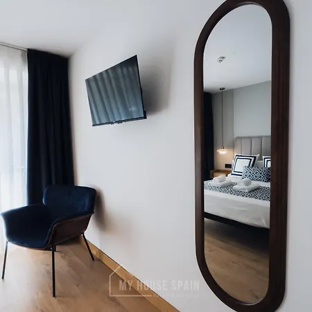 By Myhousespain Hotel