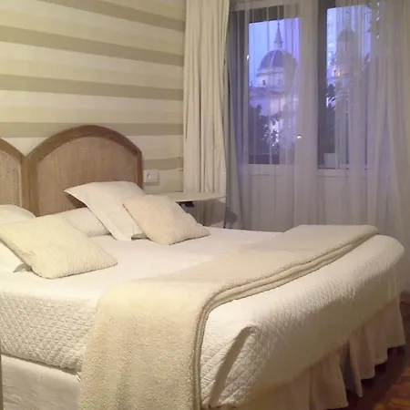 Hotel By Myhousespain Gijón