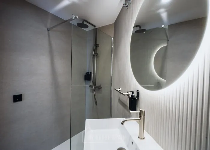 By Myhousespain מלון